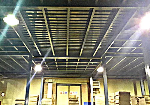 بالکن پیچ و مهرهای